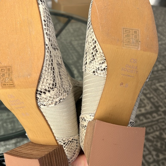 Python booties size 6.5 NEW - Picture 3 of 6